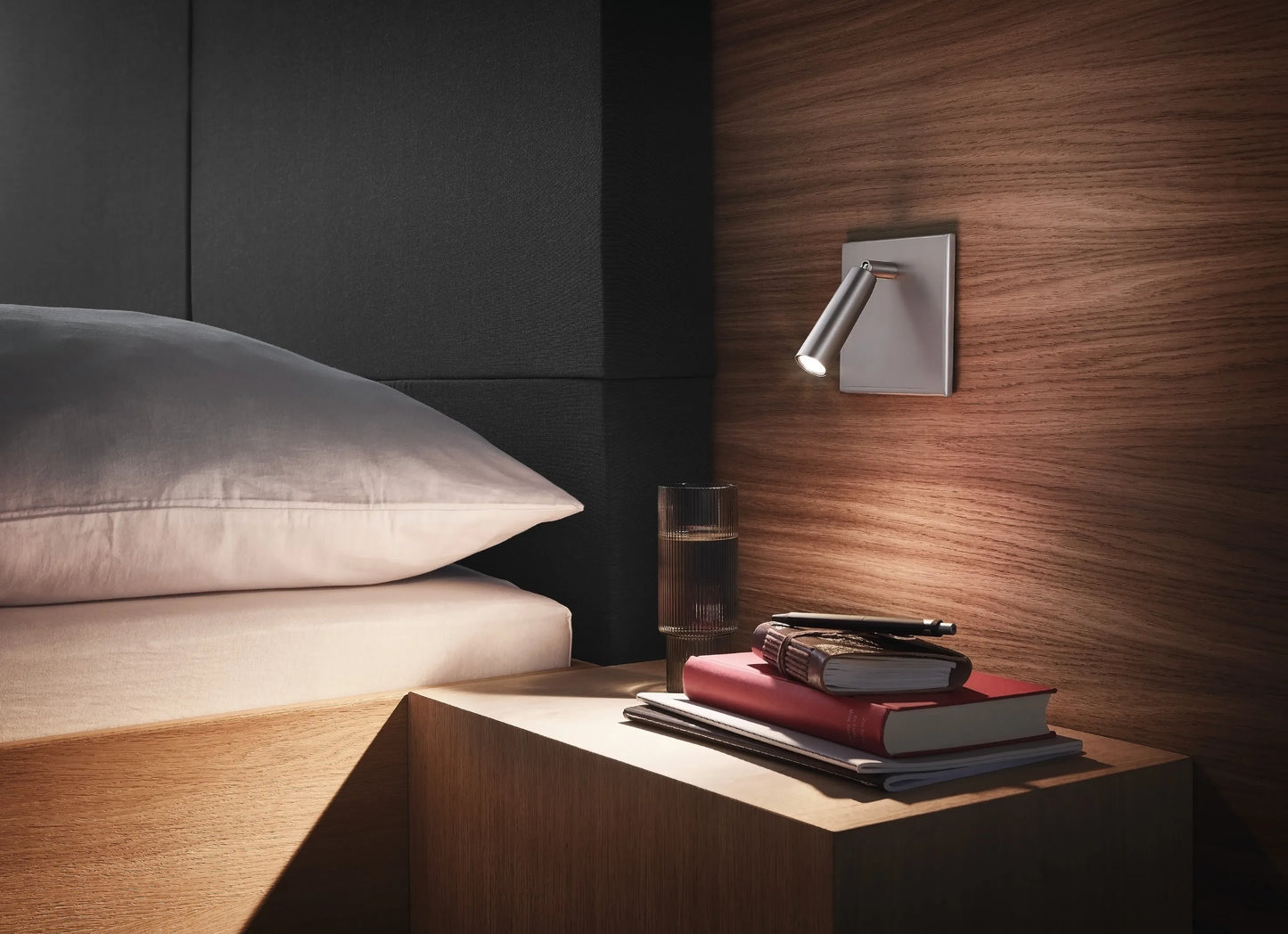 BL1-LED bedside reading lamp 3W built-in/surface-mounted