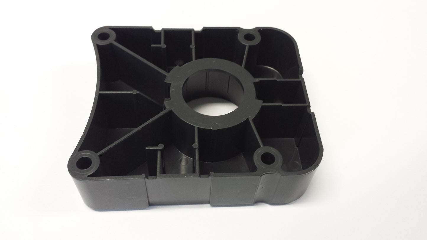 Mounting plate screw without lips