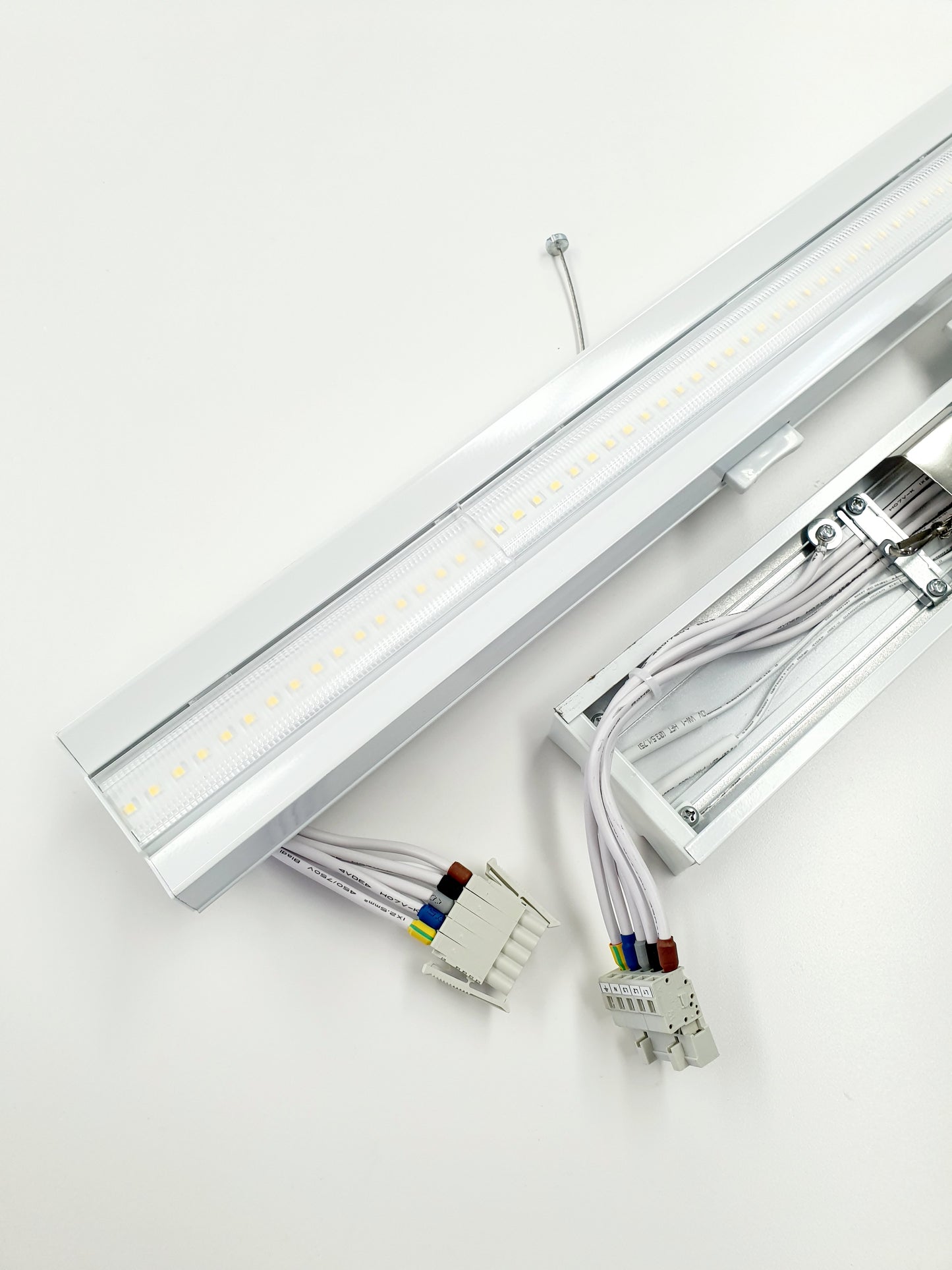 LED linear replacer universal 42-72W 860